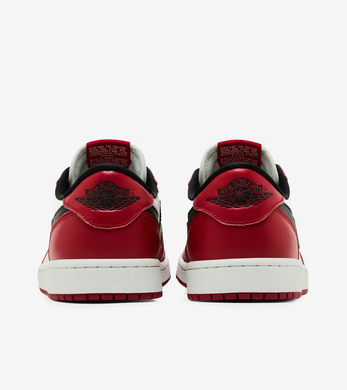 Jordan 1 Retro Low OG Chicago (2025) — photo 3