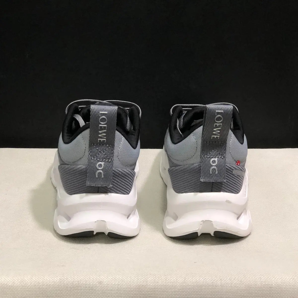On Cloud × Loewe — Cloudtilt Gris — photo 3