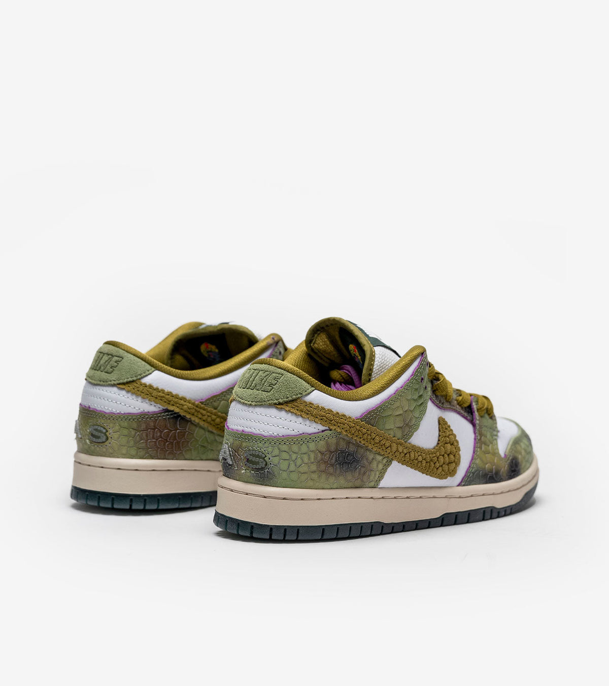 Nike SB Dunk Low Alexis Sablone Chameleon — photo 3