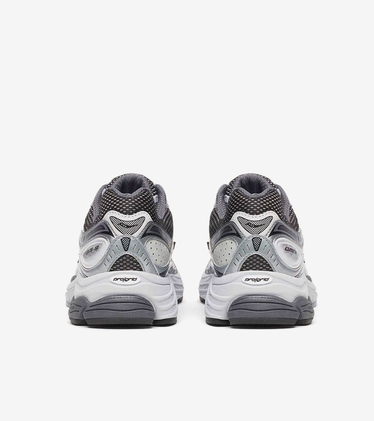 Saucony ProGrid Omni 9 Microchip — photo 3