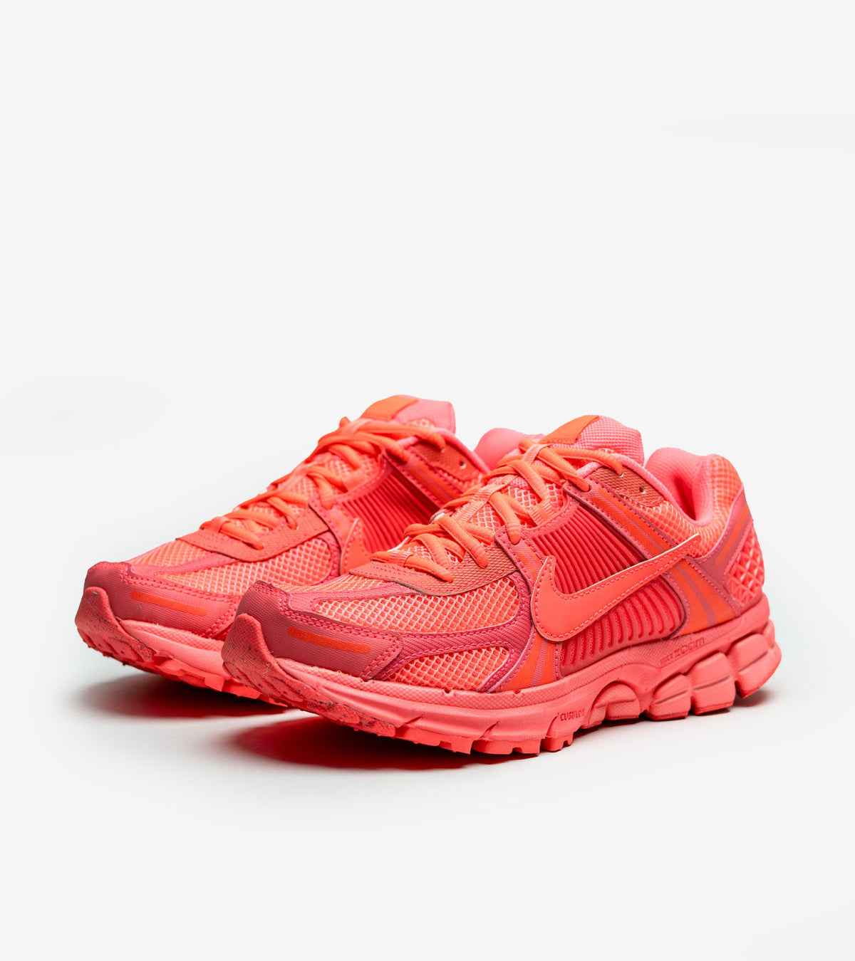 Nike Zoom Vomero 5 Hot Punch — photo 2