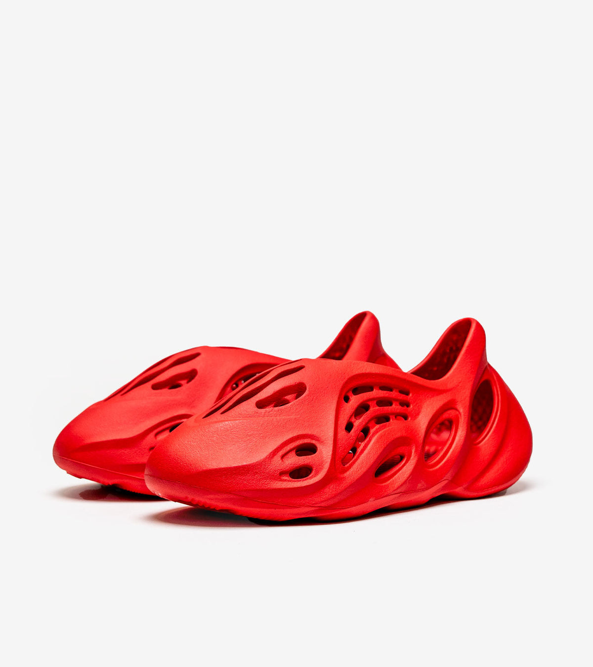 adidas Yeezy Foam RNNR Vermillion — photo 2