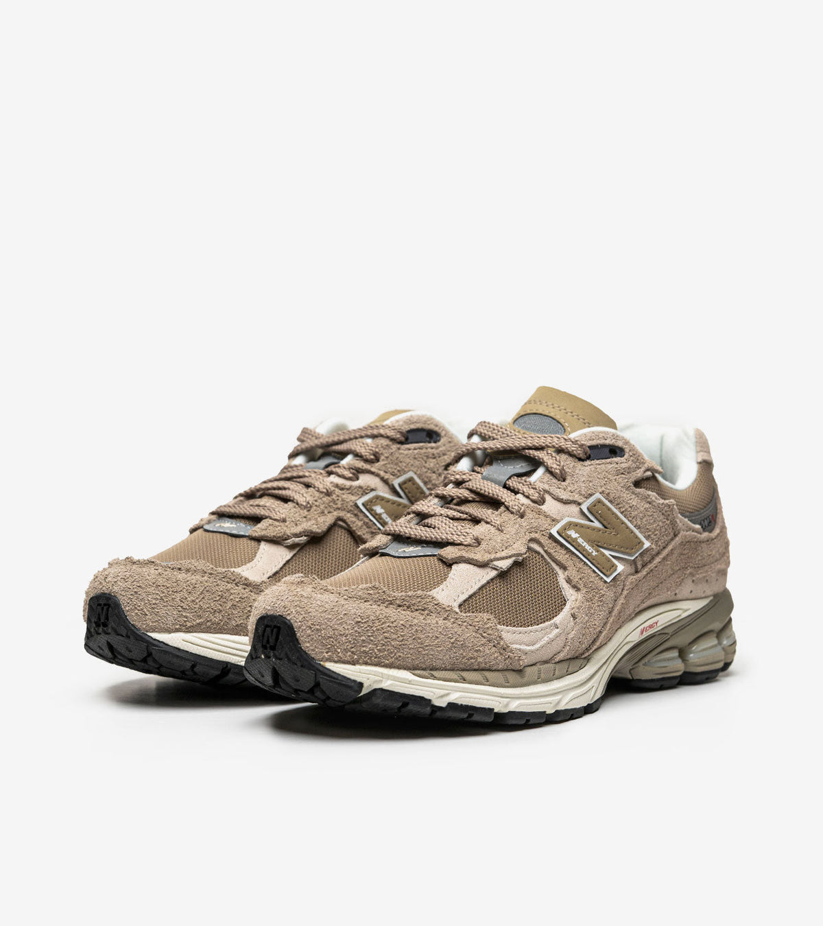New Balance 2002R Protection Pack Driftwood — photo 2