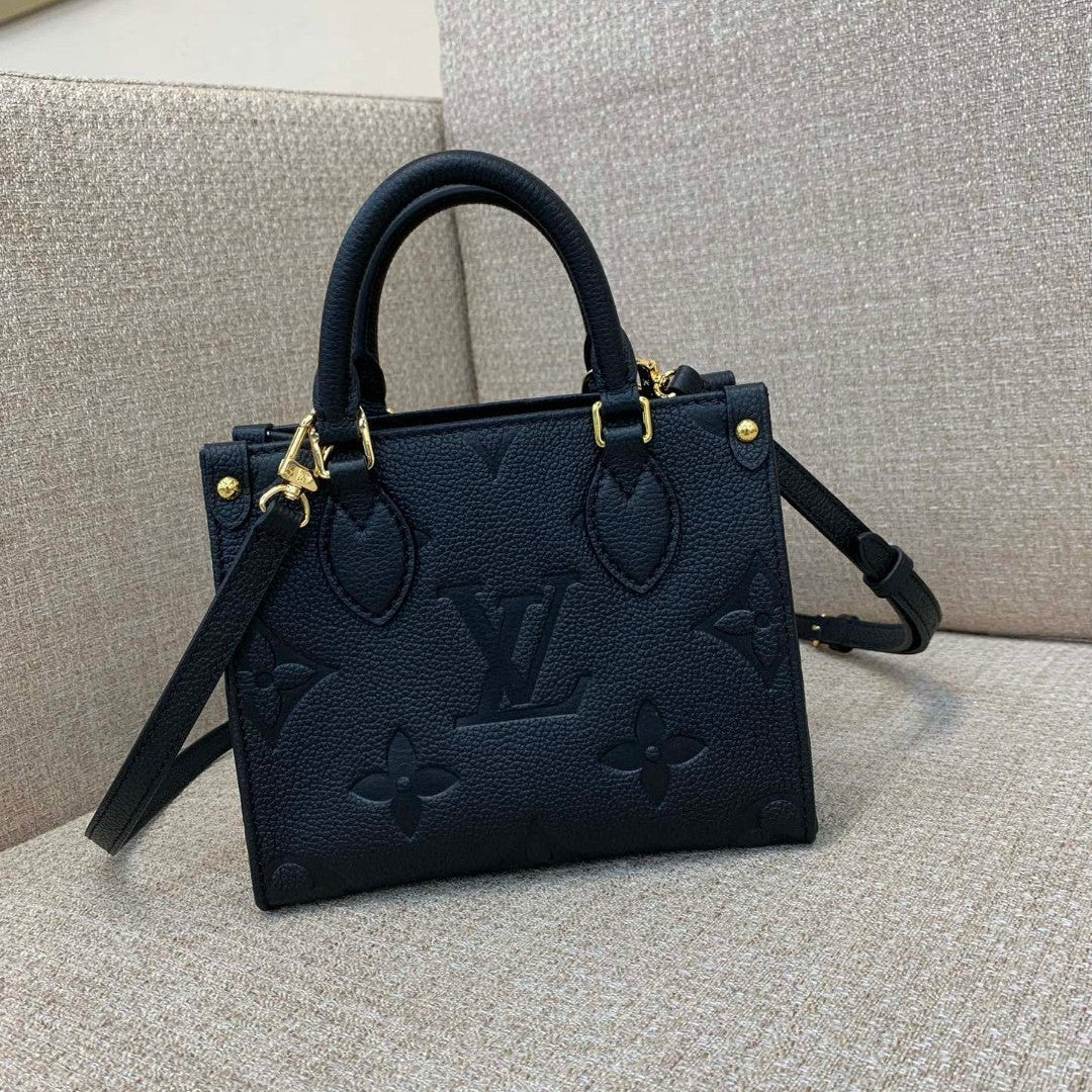 LV - Cabas OnTheGo BB Petit — photo 3